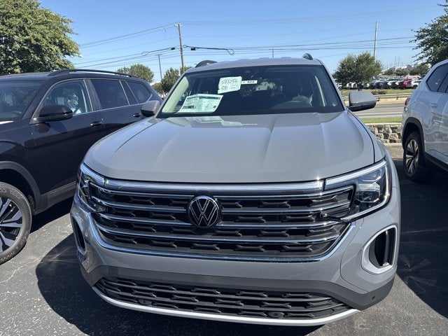 2026 Volkswagen Atlas - Image 3