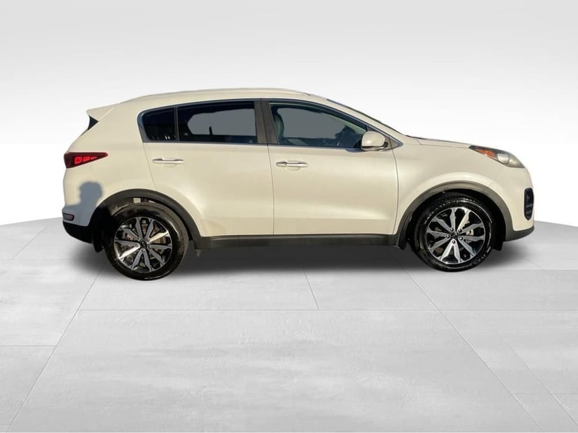 2017 Kia Sportage - Image 2