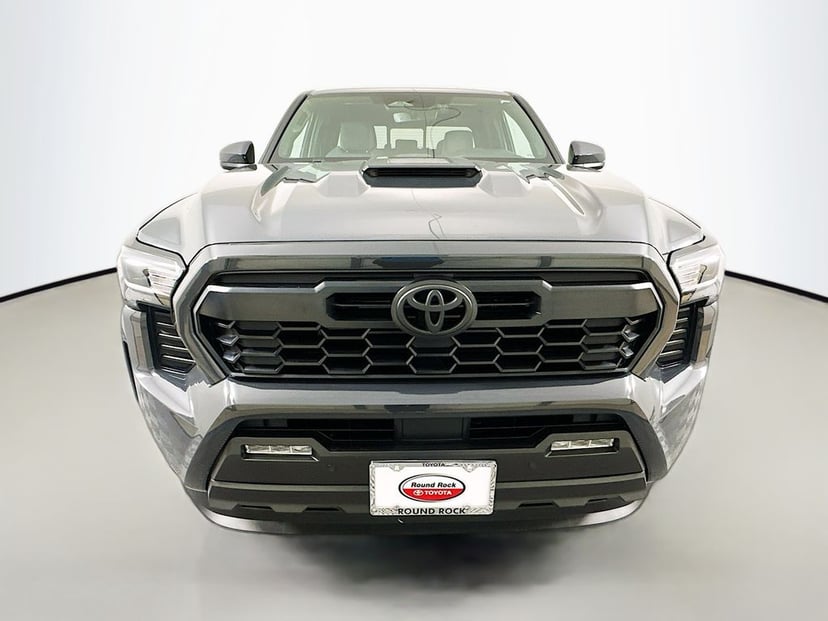 2024 Toyota Tacoma - Image 3