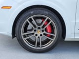 2022 Porsche Cayenne - Preview 10