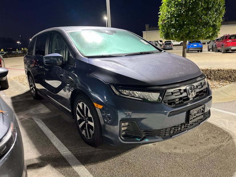 2025 Honda Odyssey - Image 1