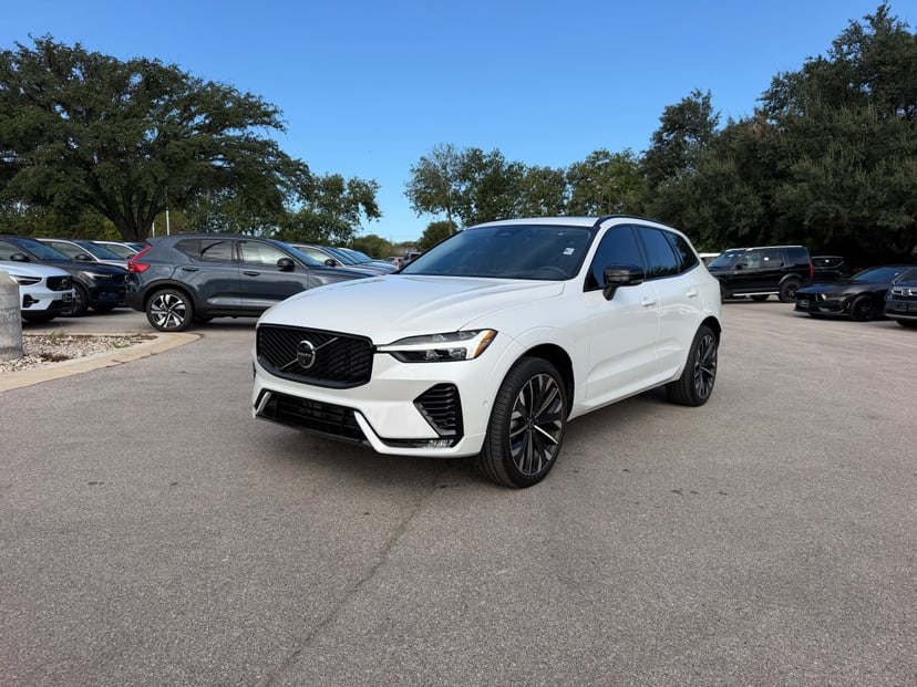 2026 Volvo XC60 - Image 1