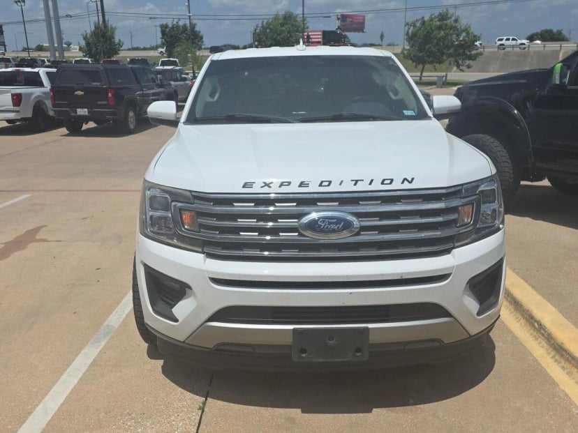 2019 Ford Expedition - Image 2