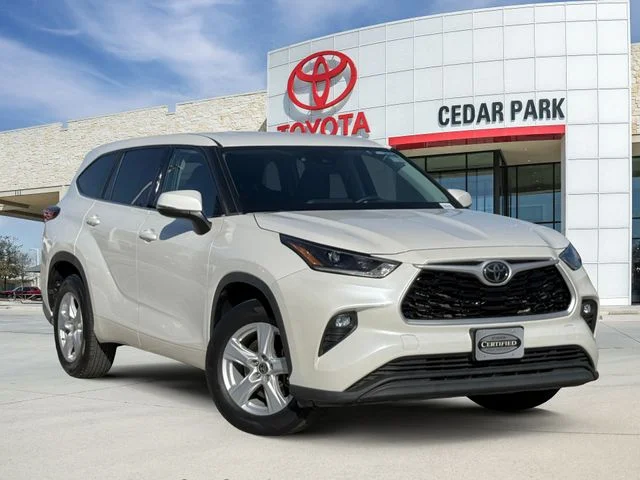 2021 Toyota Highlander - Image 1