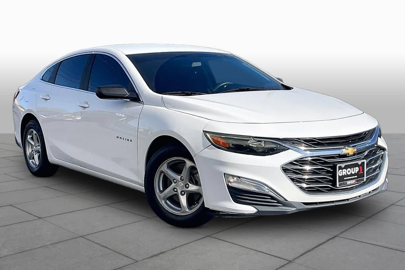 2021 Chevrolet Malibu - Image 1