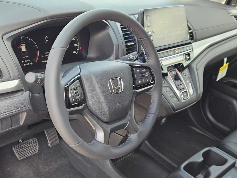 2026 Honda Odyssey - Image 3