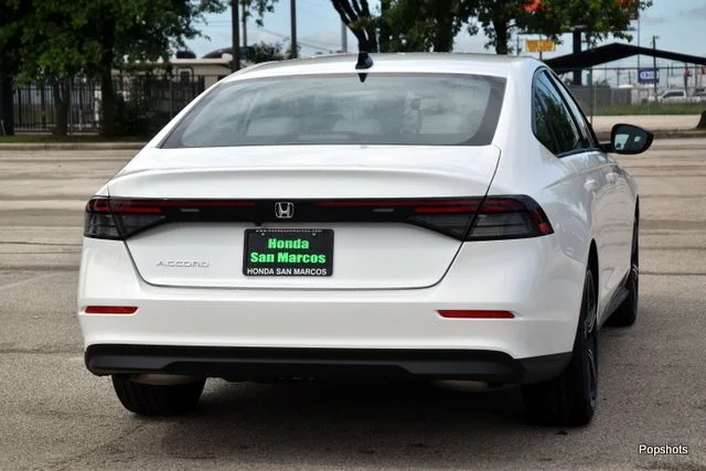 2026 Honda Accord Sedan SE 4D Sedan Platinum White Pearl - Image 2
