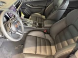 2026 Porsche Macan - Preview 13