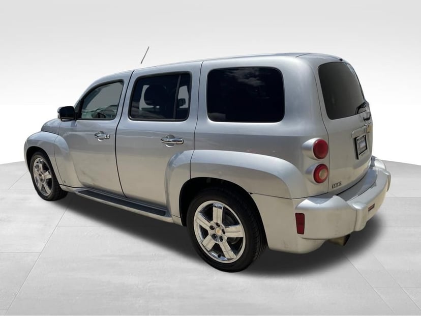 2009 Chevrolet HHR - Image 2