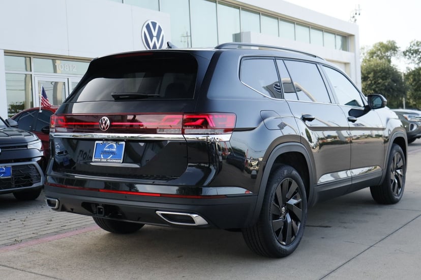 2026 Volkswagen Atlas - Image 3