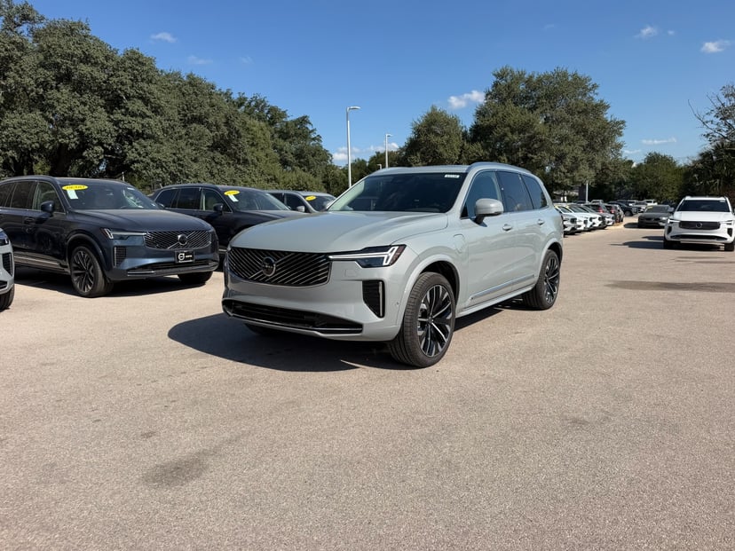 2027 Volvo XC90 - Image 1