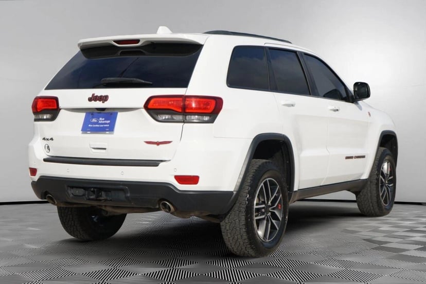2021 Jeep Grand Cherokee - Image 3