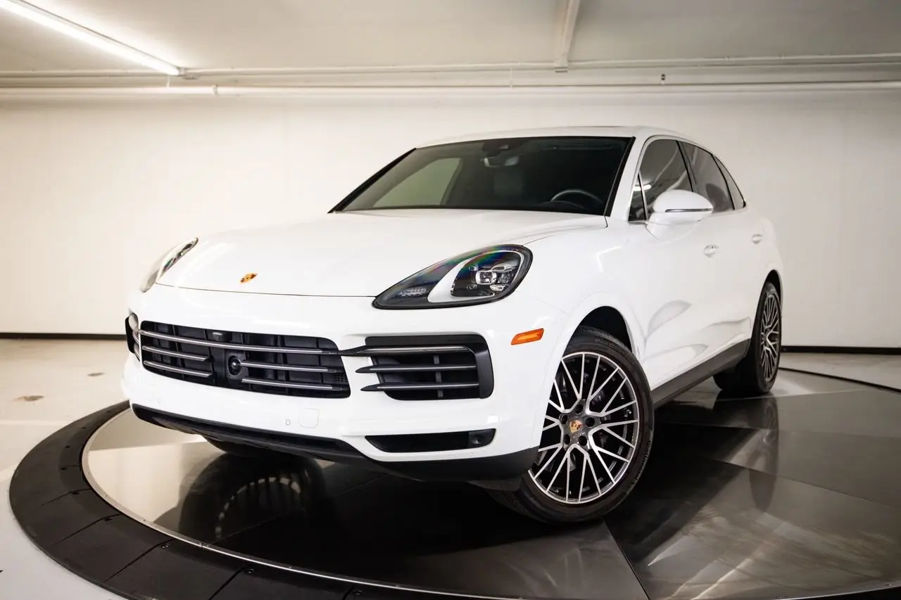 2023 Porsche Cayenne - Image 1