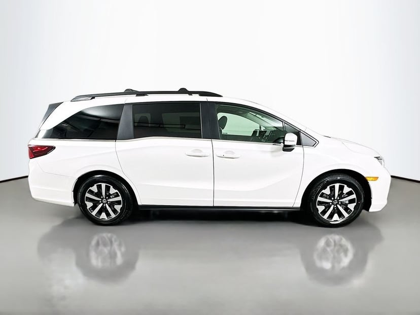 2026 Honda Odyssey - Image 2
