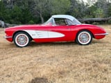 1960 Chevrolet Corvette - Preview 6