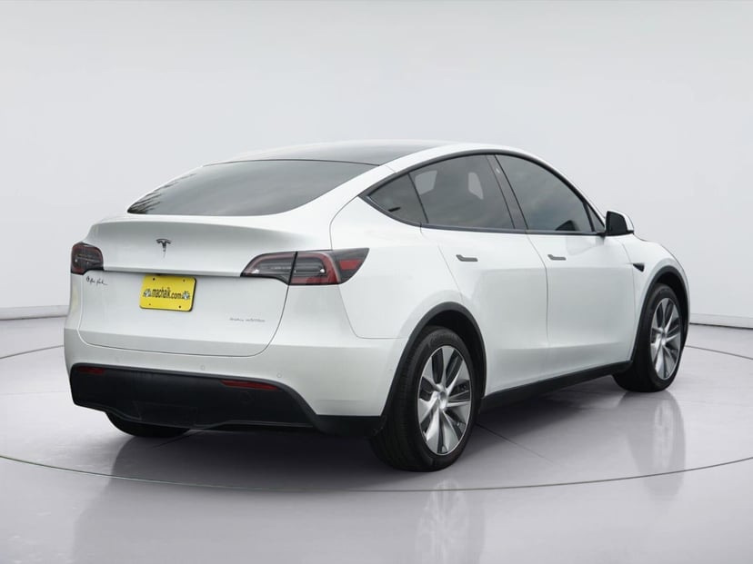 2020 Tesla Model Y - Image 3