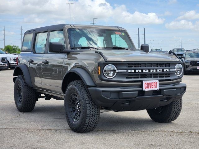 2026 Ford Bronco - Image 2