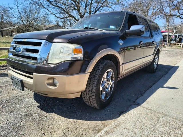 2013 Ford Expedition - Image 1