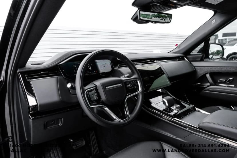 2026 Land Rover Range Rover Sport - Image 3