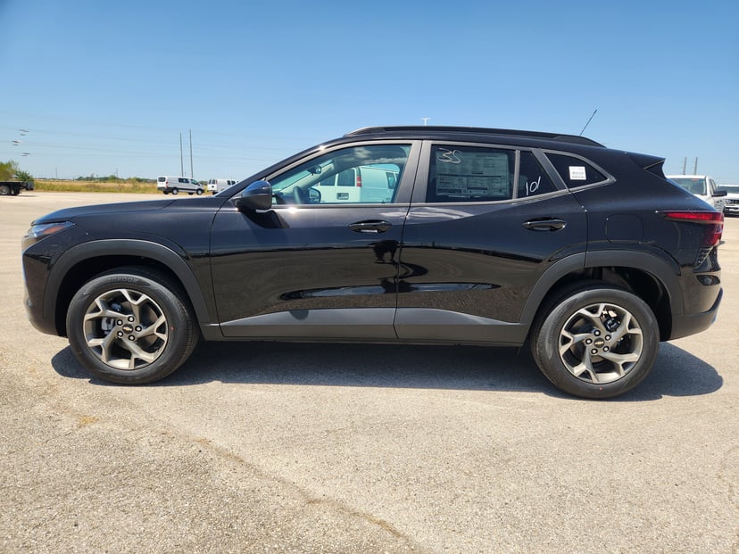 2026 Chevrolet Trax - Image 3