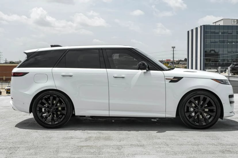 2026 Land Rover Range Rover Sport - Image 3