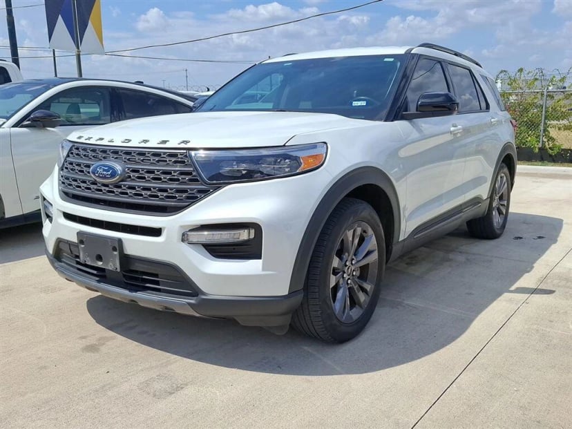 2022 Ford Explorer - Image 1