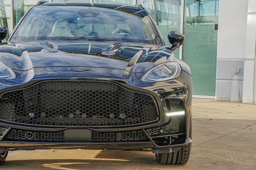 2026 Aston Martin DBX - Image 2