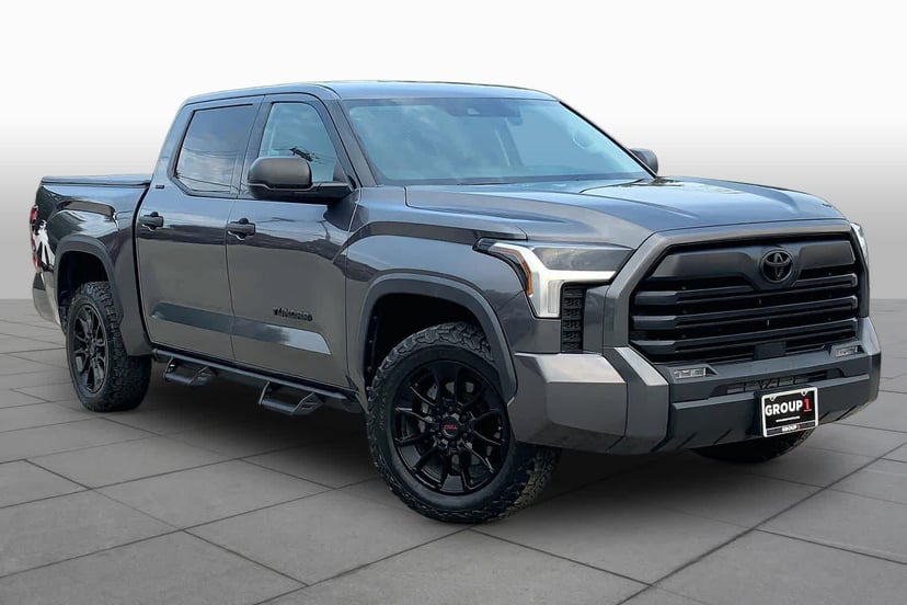 2023 Toyota Tundra - Image 2