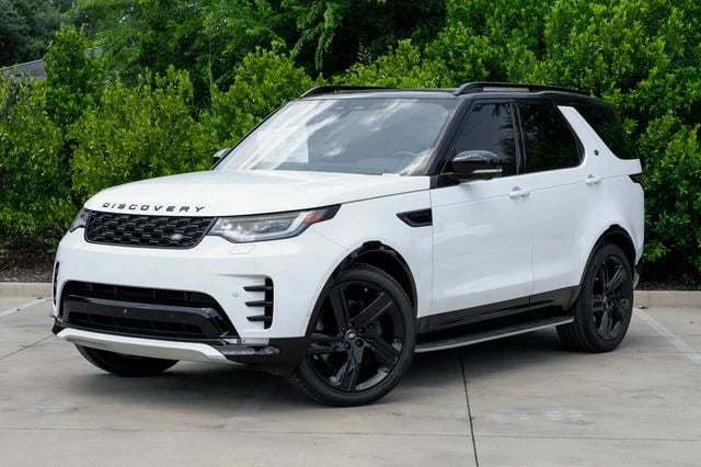 2025 Land Rover Discovery - Image 1