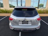 2016 Nissan Pathfinder - Preview 8