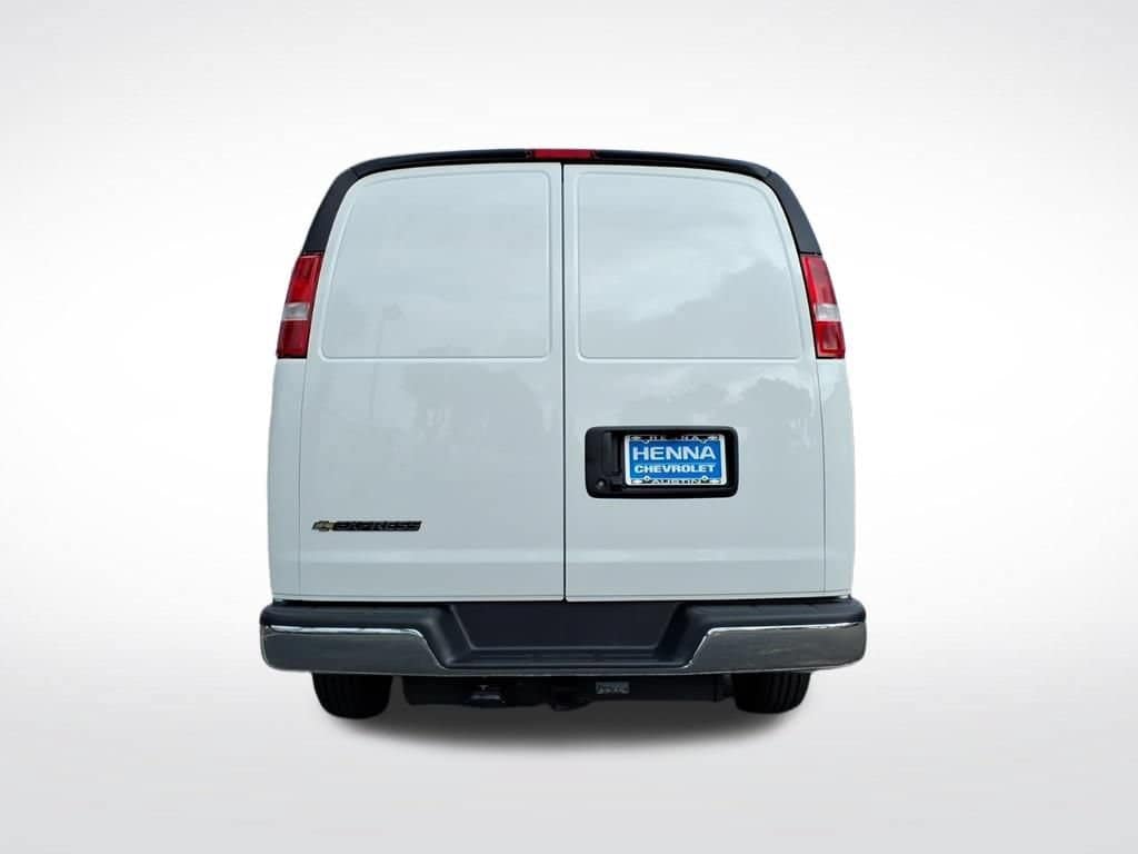 2026 Chevrolet Express - Image 2