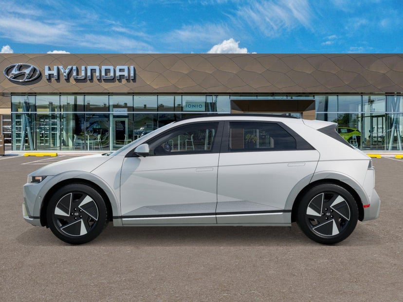 2026 Hyundai Ioniq 5 - Image 2