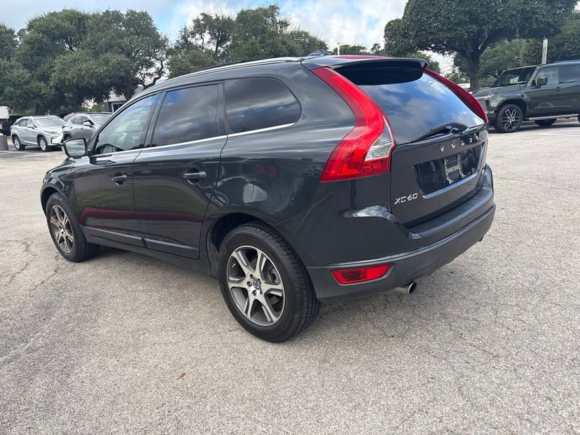 2013 Volvo XC60 - Image 3