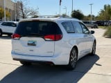 2017 Chrysler Pacifica - Preview 4