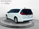 2027 Chrysler Pacifica - Preview 14