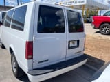 2002 Chevrolet Astro - Preview 4