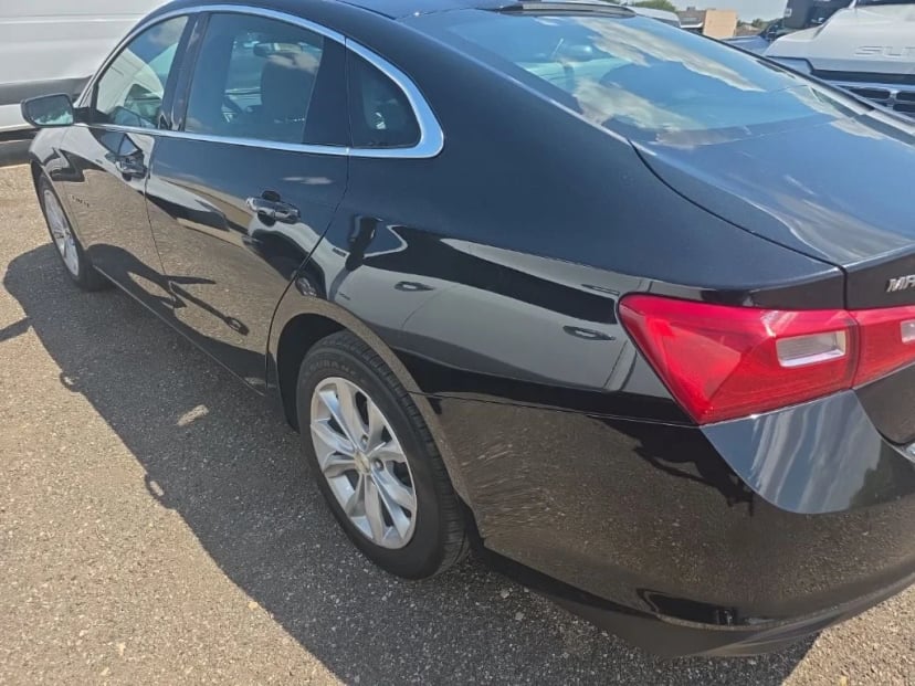 2025 Chevrolet Malibu - Image 3