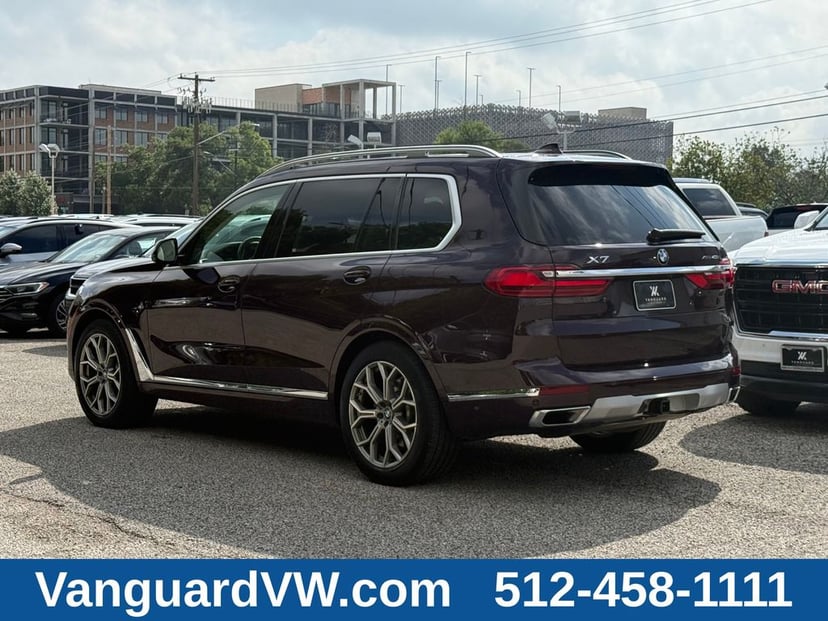 2021 BMW X7 - Image 2