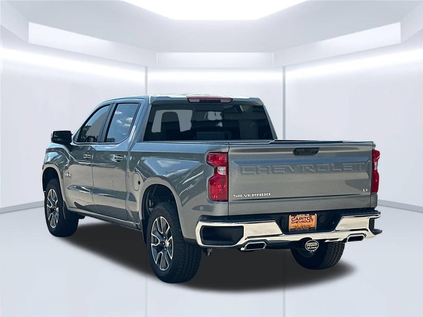 2026 Chevrolet Silverado 1500 - Image 3