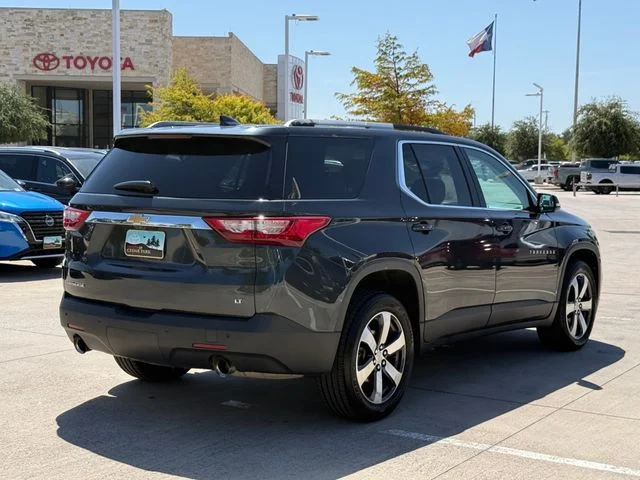 2018 Chevrolet Traverse - Image 3