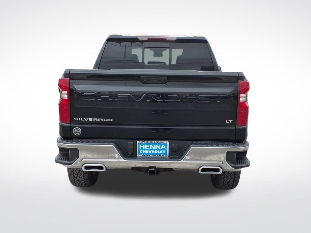 2026 Chevrolet Silverado 1500 - Image 3