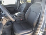 2026 Land Rover Defender - Preview 13