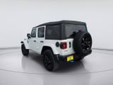 2022 Jeep Wrangler - Preview 3