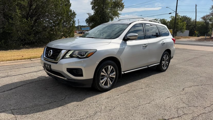 2020 Nissan Pathfinder - Image 1