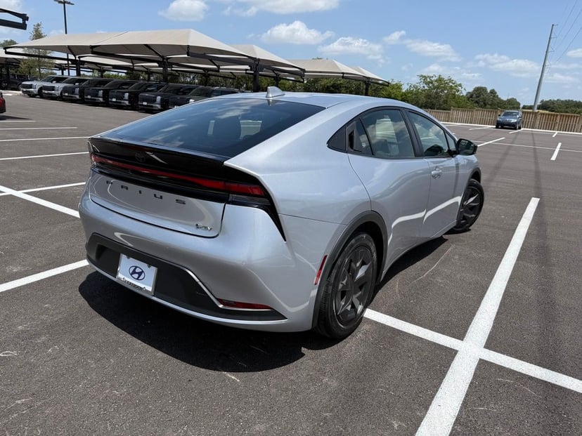 2024 Toyota Prius - Image 2