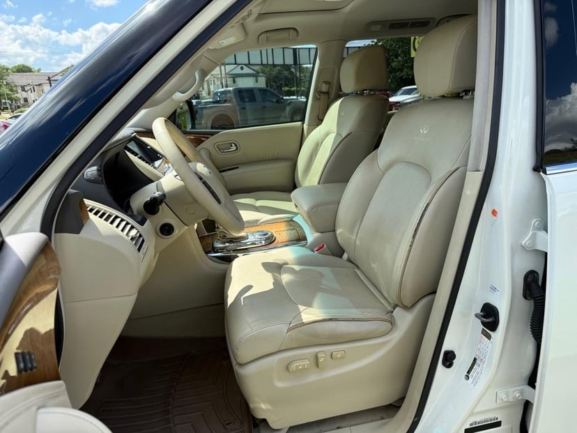 2013 Infiniti QX56 - Image 3