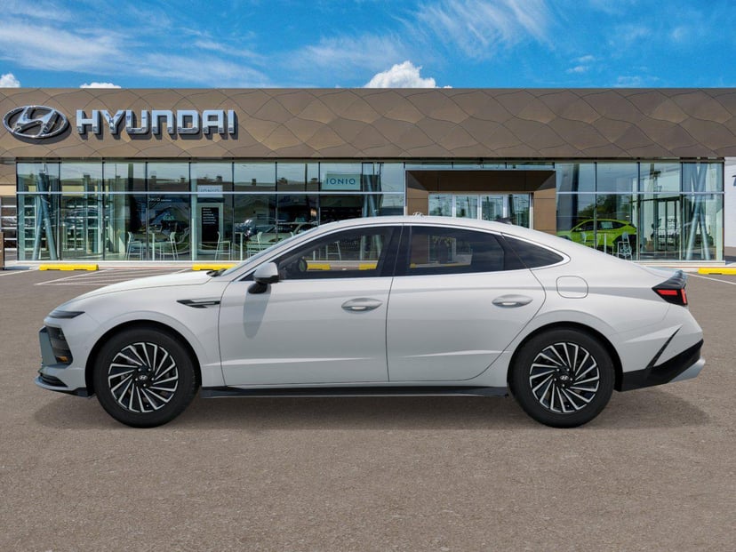 2026 Hyundai Sonata - Image 2