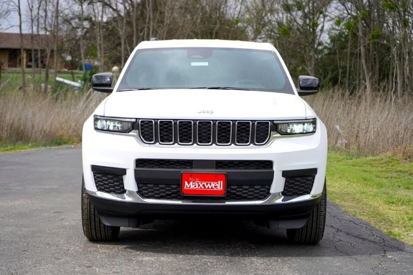 2026 Jeep Grand Cherokee L - Image 2