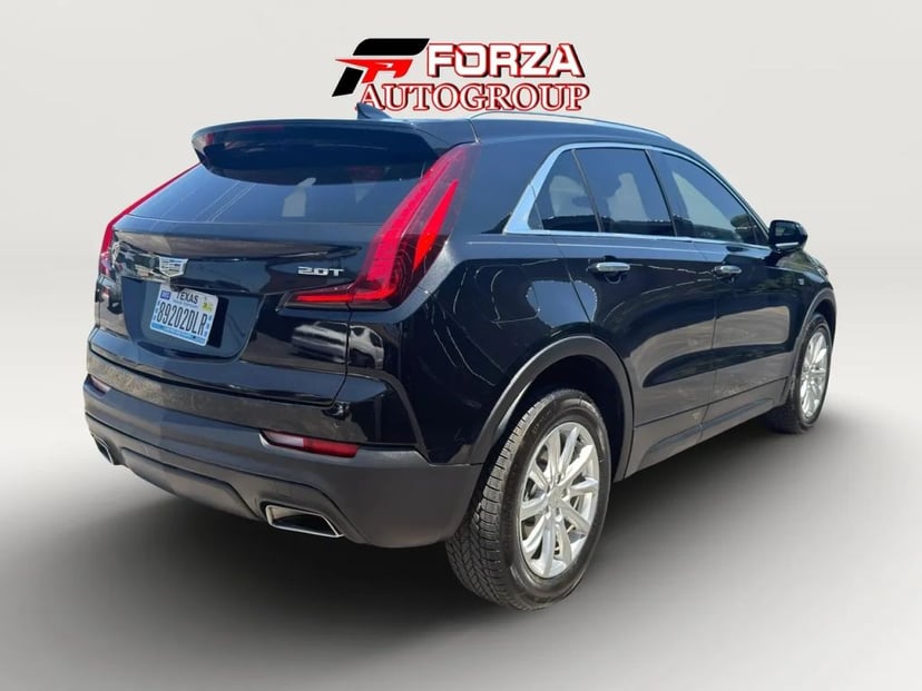 2019 Cadillac XT4 - Image 2
