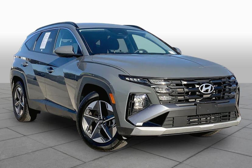 2025 Hyundai Tucson - Image 2